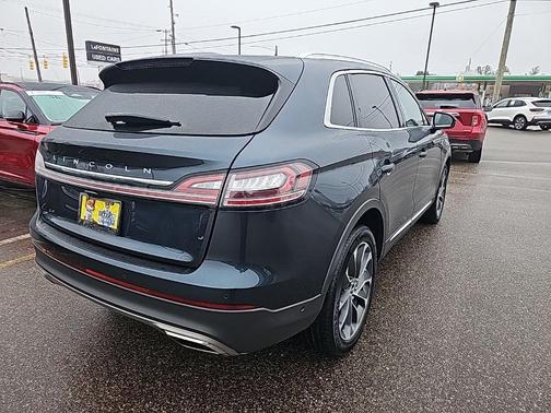 Flight Blue 2023 Lincoln Nautilus Reserve