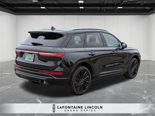 2025 Lincoln Corsair Premiere