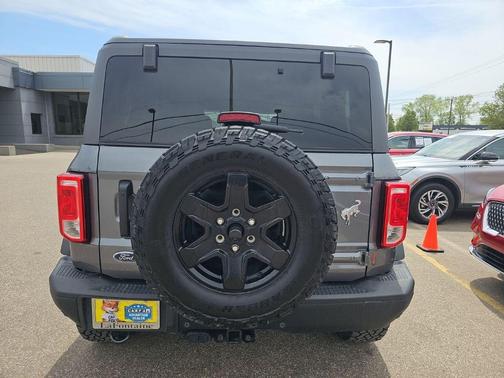 Carbonized Gray Metallic 2023 Ford Bronco Black Diamond