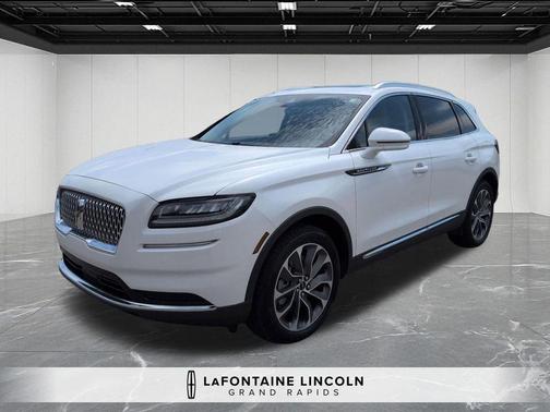 White Metallic 2023 Lincoln Nautilus Reserve