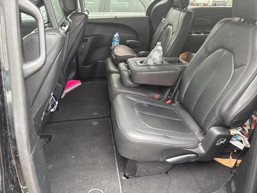 2020 Chrysler Pacifica Touring-L Plus