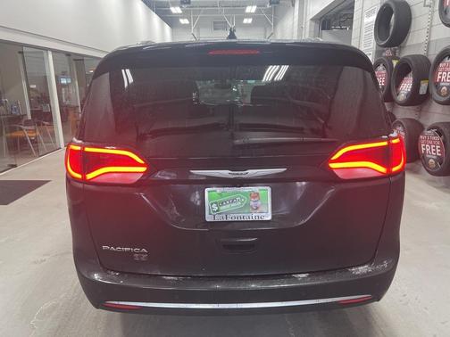 2020 Chrysler Pacifica Touring-L Plus