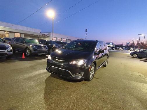 2020 Chrysler Pacifica Touring-L Plus