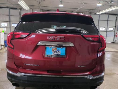 2020 GMC Terrain SLT