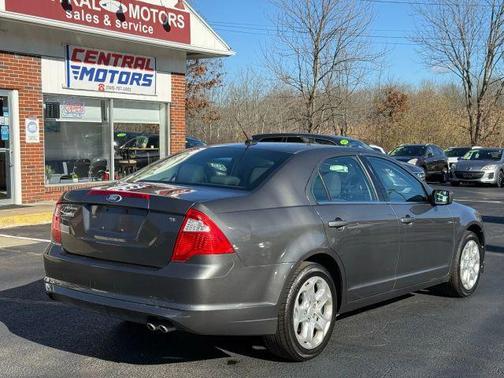 2011 Ford Fusion SE