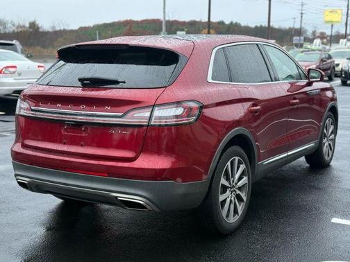 2019 Lincoln Nautilus Select