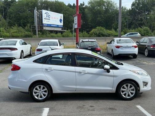 2011 Ford Fiesta SE