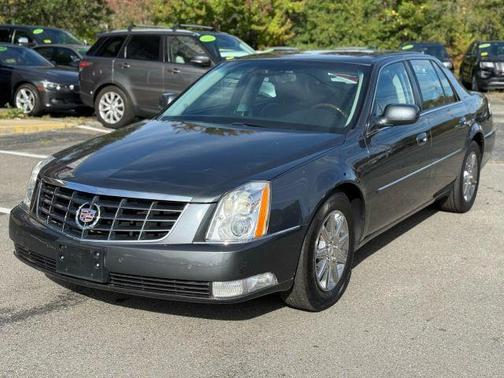 2011 Cadillac DTS 