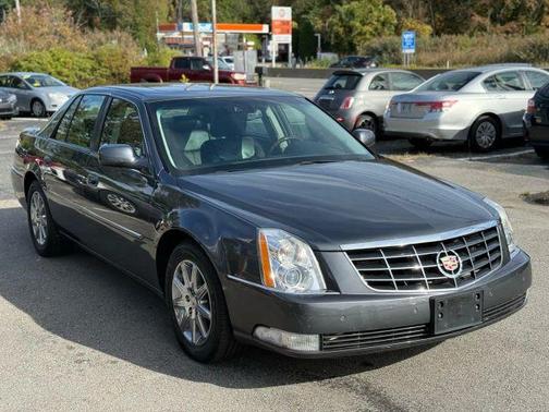 2011 Cadillac DTS 