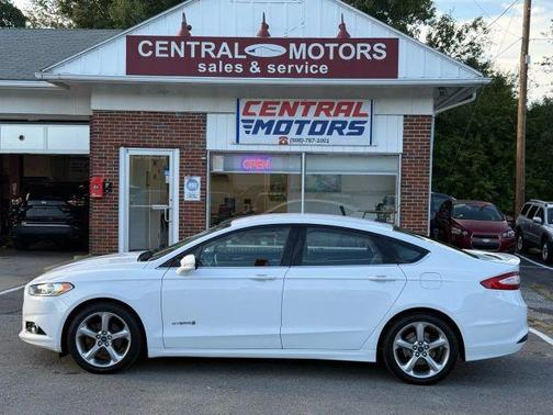 2014 Ford Fusion Hybrid SE