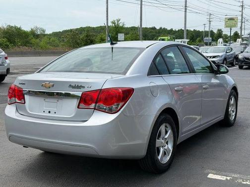 Silver 2011 Chevrolet Cruze LT
