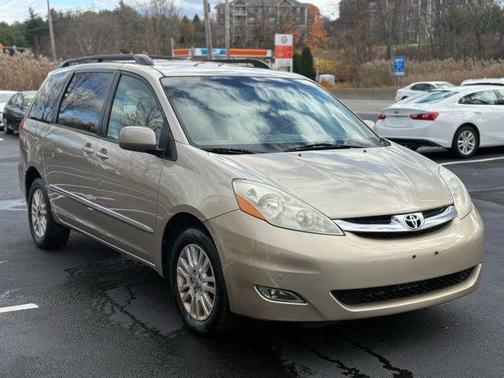 2008 Toyota Sienna XLE Limited