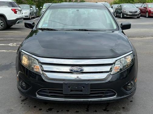 Black 2010 Ford Fusion SE