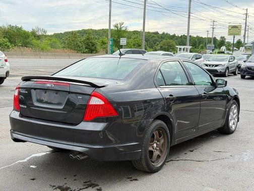 Black 2010 Ford Fusion SE