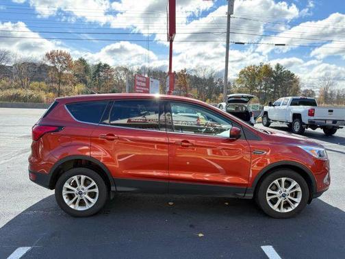 2019 Ford Escape SE