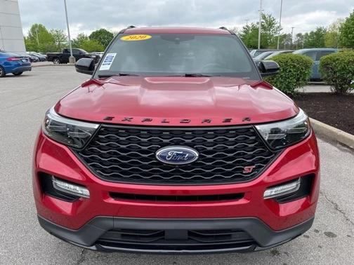 Photo 3 of 32 of 2020 Ford Explorer ST