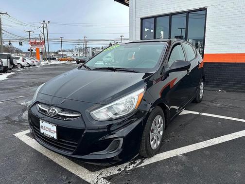 2017 Hyundai Accent SE