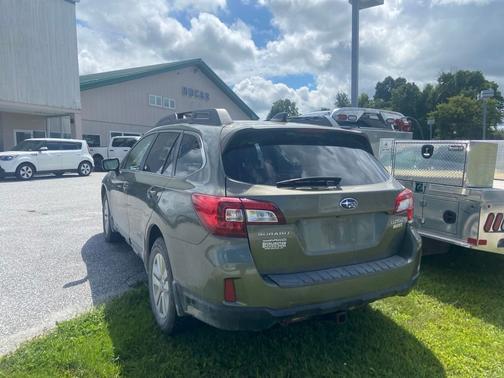 Wilderness Green Metallic 2016 Subaru Outback 2.5i Premium