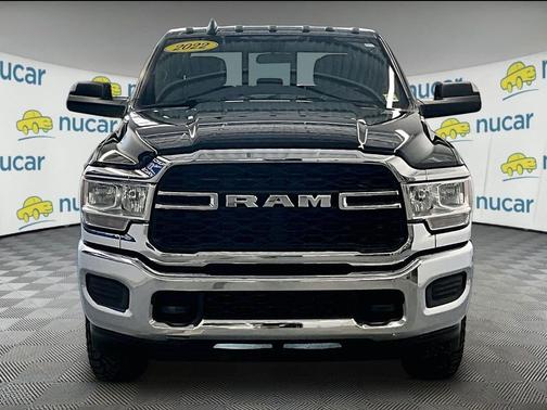 Diamond Black Crystal Pearlcoat 2022 RAM 2500 Tradesman