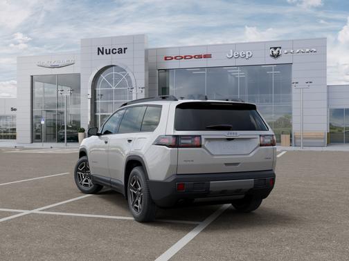 Silver Zynith Clear-Coat Exterior Paint 2026 Jeep Cherokee Laredo