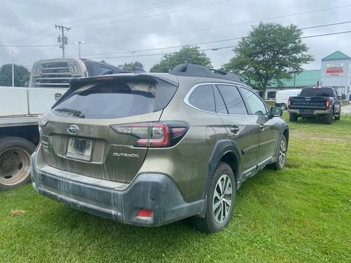Autumn Green Metallic 2025 Subaru Outback Premium