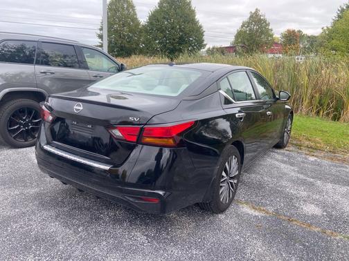 Super Black Clearcoat 2023 Nissan Altima 2.5 SV