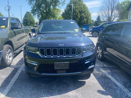 Midnight Sky 2024 Jeep Grand Cherokee 4xe