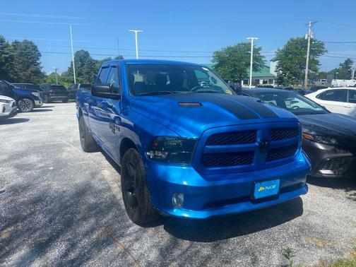 Hydro Blue Pearlcoat 2019 RAM 1500 Classic Express