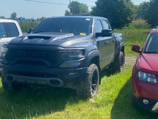 Granite Crystal Metallic Clearcoat 2022 RAM 1500 TRX