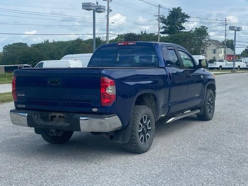 Blue Ribbon Metallic 2014 Toyota Tundra SR5