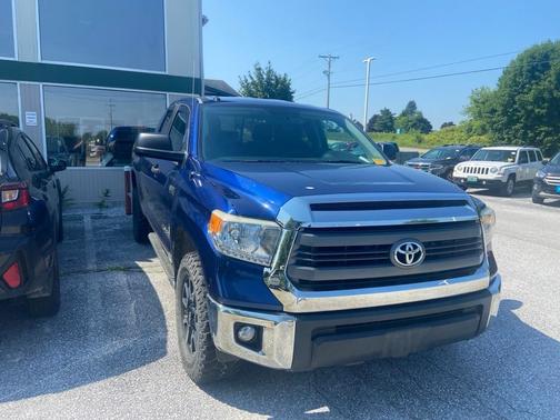 Blue Ribbon Metallic 2014 Toyota Tundra SR5