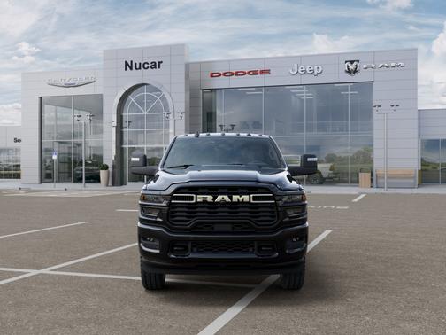 Diamond Black Crystal Pearl-Coat Exterior Paint 2026 RAM 2500 Big Horn