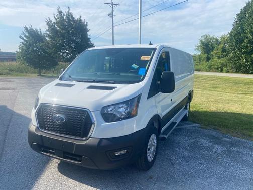 Oxford White 2025 Ford Transit-250 Base