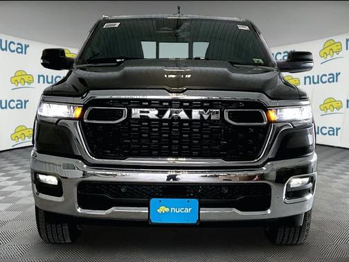 Granite Crystal Metallic Clear-Coat Exterior Paint 2026 RAM 1500 Big Horn/Lone Star