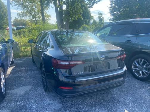 Black 2024 Volkswagen Jetta 1.5T Sport
