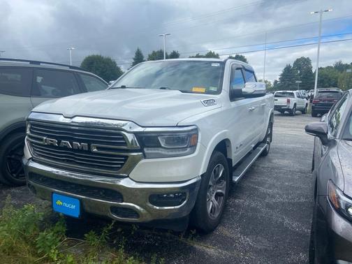 Ivory White Tri-Coat Pearlcoat 2021 RAM 1500 Laramie