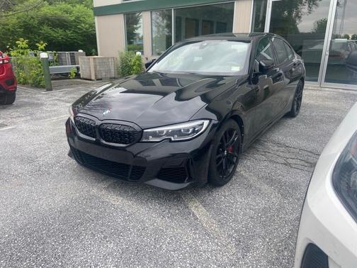 Black Sapphire Metallic 2021 BMW M340 M340i xDrive