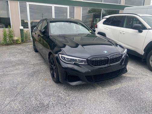 Black Sapphire Metallic 2021 BMW M340 M340i xDrive