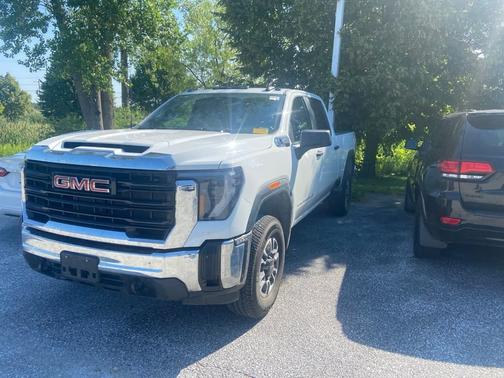 Summit White 2025 GMC Sierra 3500 Pro