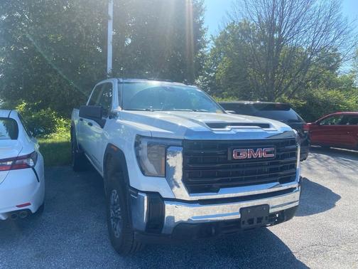 Summit White 2025 GMC Sierra 3500 Pro