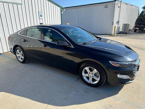 Mosaic Black Metallic 2020 Chevrolet Malibu 1LS