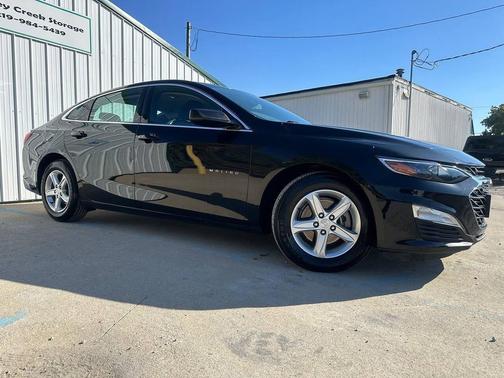 Mosaic Black Metallic 2020 Chevrolet Malibu 1LS