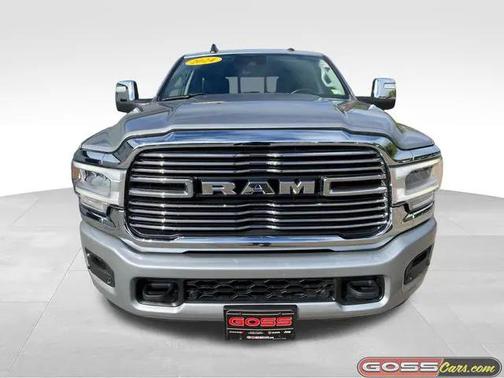 2024 RAM 2500 Laramie Crew Cab 4x4 64' Box