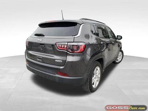 2022 Jeep Compass Latitude FWD