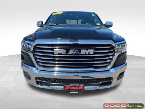 2025 RAM 1500 Laramie Crew Cab 4x4 57' Box