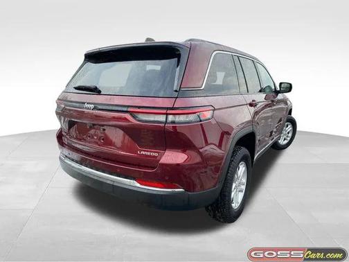 2023 Jeep Grand Cherokee Laredo 4x4