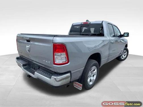 2022 RAM 1500 Big Horn Quad Cab 4x4 64' Box