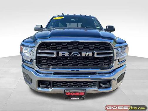 2021 RAM 3500 Tradesman Crew Cab 4x4 64' Box