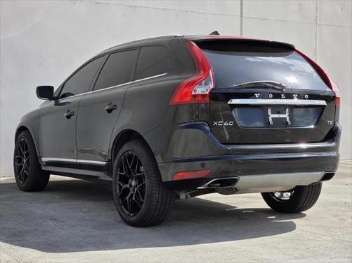 2016 Volvo XC60 T5 Drive-E Premier