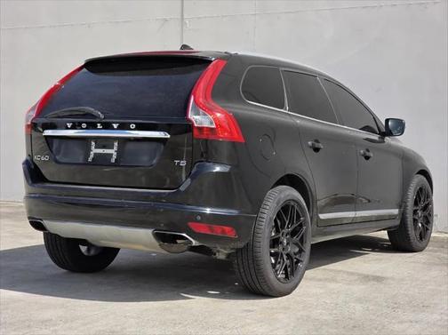 2016 Volvo XC60 T5 Drive-E Premier